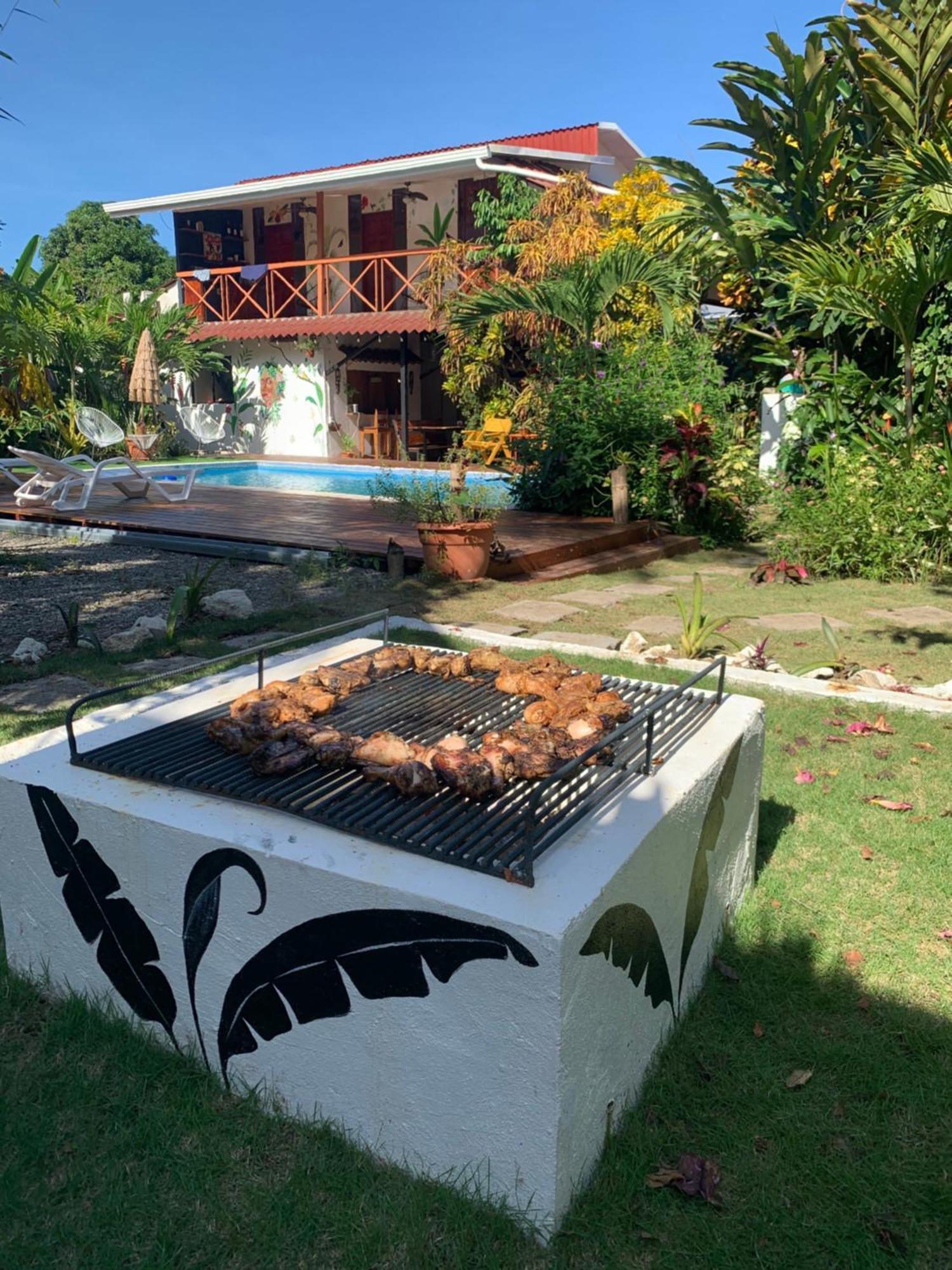 Mecca Puerto Viejo de Talamanca Exterior foto